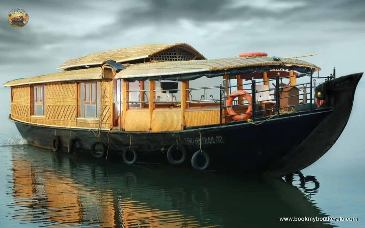 Featured Boat Media