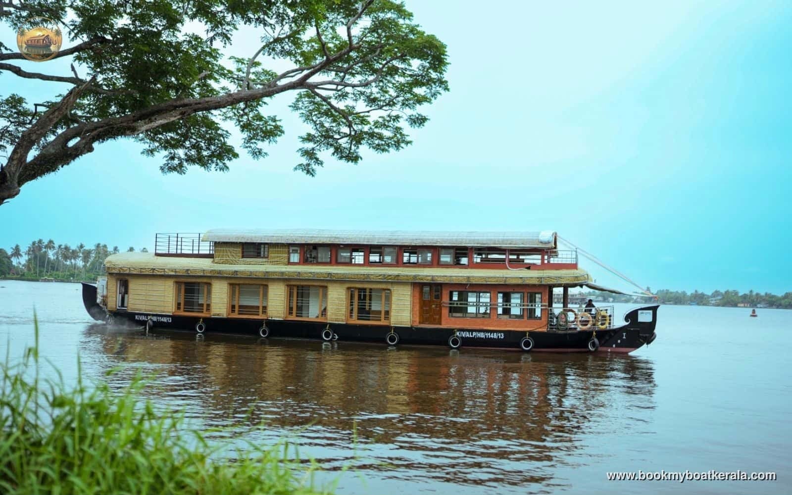Featured Boat Media