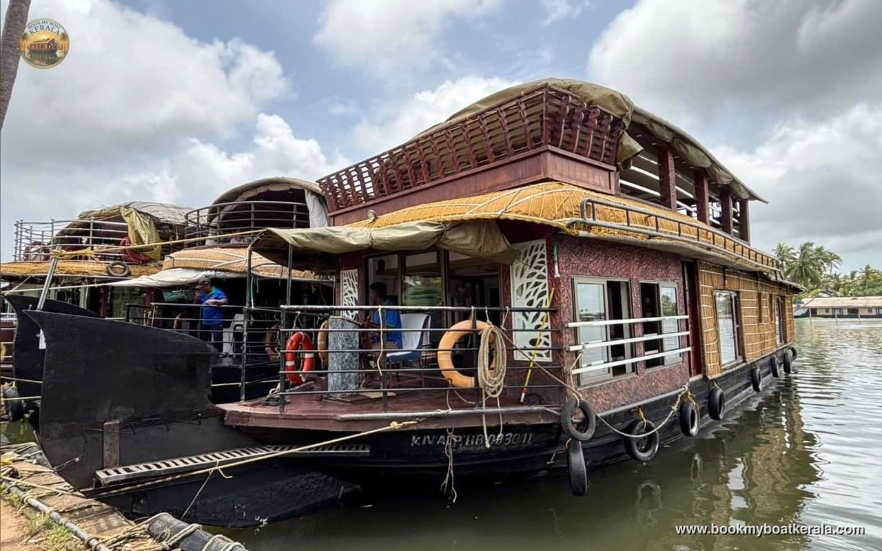 Featured Boat Media
